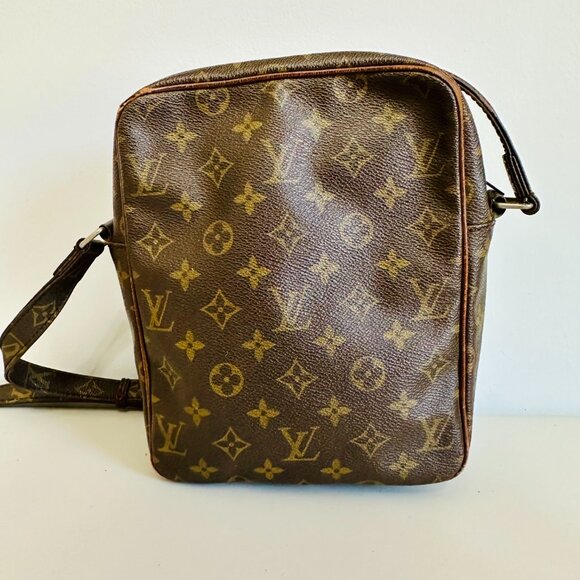 VINTAGE LOUIS VUITTON AMAZONE MONOGRAM CANVAS MESSENGER SHOULDER BAG - Picture 5 of 16